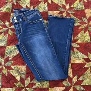 Wallflower jeans